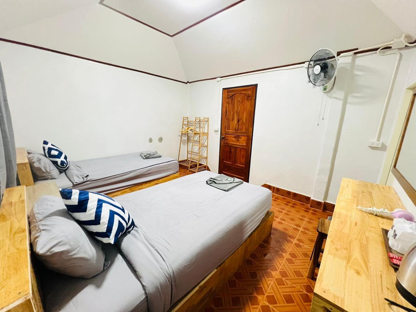Lungwang Guest House Ban Rak Thai المظهر الخارجي الصورة