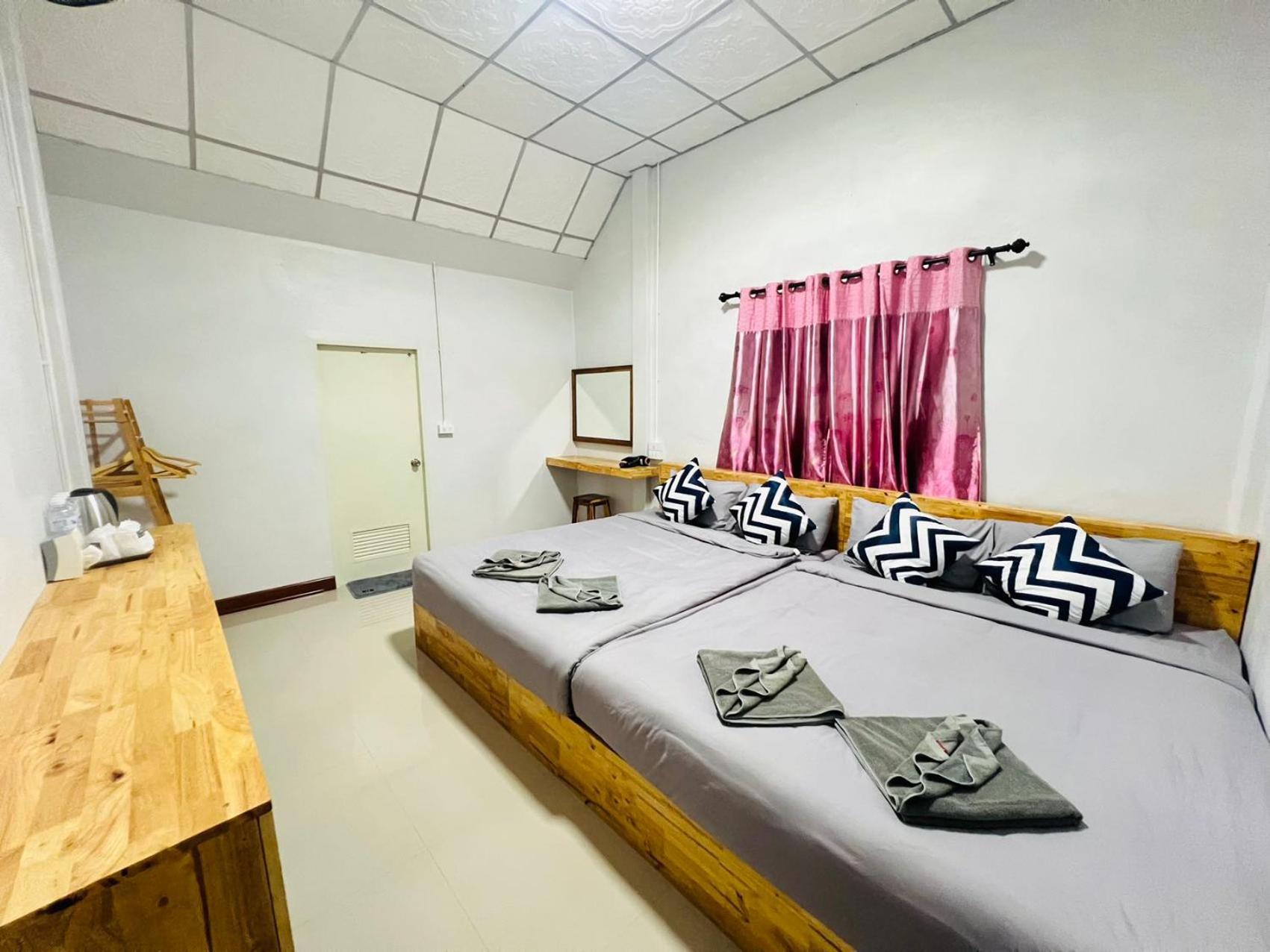 Lungwang Guest House Ban Rak Thai المظهر الخارجي الصورة